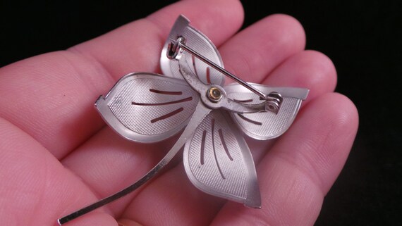 Vintage Silver Tone Pierced Four Leaf Daisy Flowe… - image 9