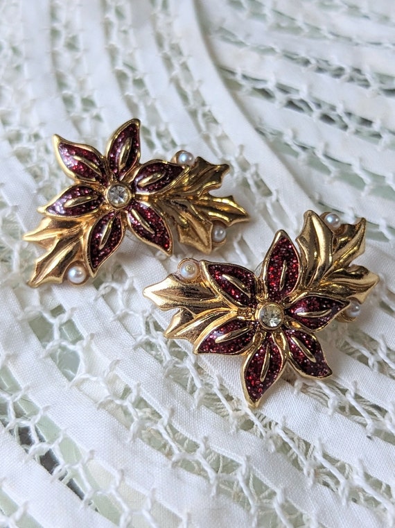 Vintage Avon Poinsettia Flower Red And Gold Earrin