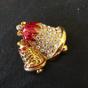 Vintage Signed Gerry's Christmas Holly Bells Brooch Pin Gold Tone