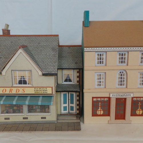 Huge Lot Of Vintage Cardboard Wood Paper Miniature Model Train Layout Houses shops Village NIB Schreiber Modell 72205 Train Station Church Store