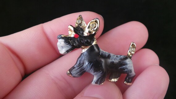 Vintage Black And White Enamel Miniature Scottie … - image 1