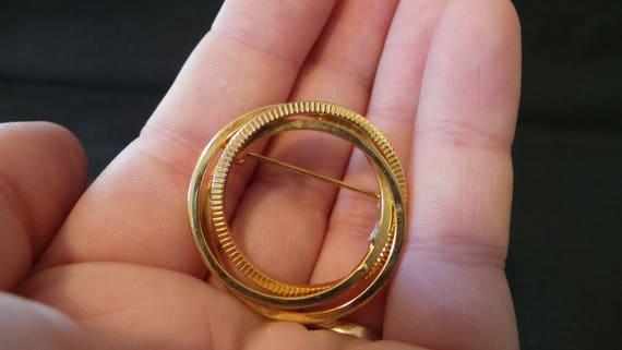 CLEARANCE Vintage Gold Spiral Interlocking Weddin… - image 1