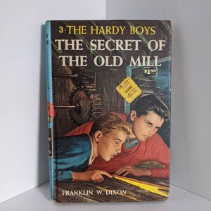 Vintage The Hardy Boys #3 The Secret Of The Old Mill Blue Spine Hardcover 1962