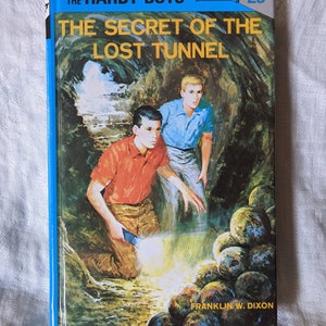 Hardy Boys Mystery #29 The Secret Of The Lost Tunnel Mystery Glossy Blue Hardcover