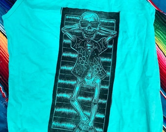 La muerte es un tanque de playa