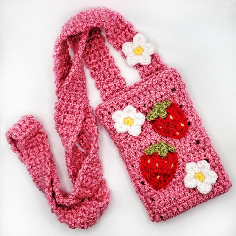 Strawberry Bag Crochet PATTERN ONLY, Cell Phone Bag, Crochet Bag, Cell Phone Pouch, Crochet Phone Case, Crochet Mini Purse, Crossbody Bag image 5