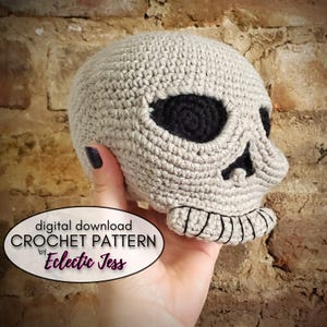Yorick the Skull Crochet Pattern: Stuffed Halloween Amigurumi (PDF Pattern)