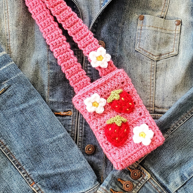 Strawberry Bag Crochet PATTERN ONLY, Cell Phone Bag, Crochet Bag, Cell Phone Pouch, Crochet Phone Case, Crochet Mini Purse, Crossbody Bag image 9