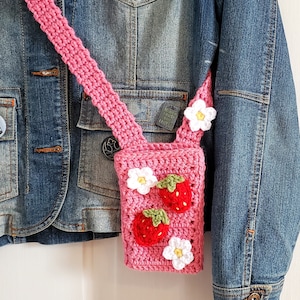 Strawberry Bag Crochet PATTERN ONLY, Cell Phone Bag, Crochet Bag, Cell Phone Pouch, Crochet Phone Case, Crochet Mini Purse, Crossbody Bag image 6