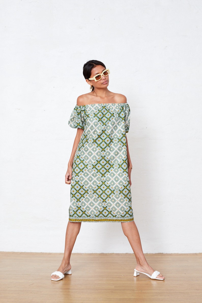 Off The Shoulder Wax Print Dress Small, Cotton Summer Dress Size 6-8, Boho Green Summer Shift Dress, Puffy Sleeve Dress image 4