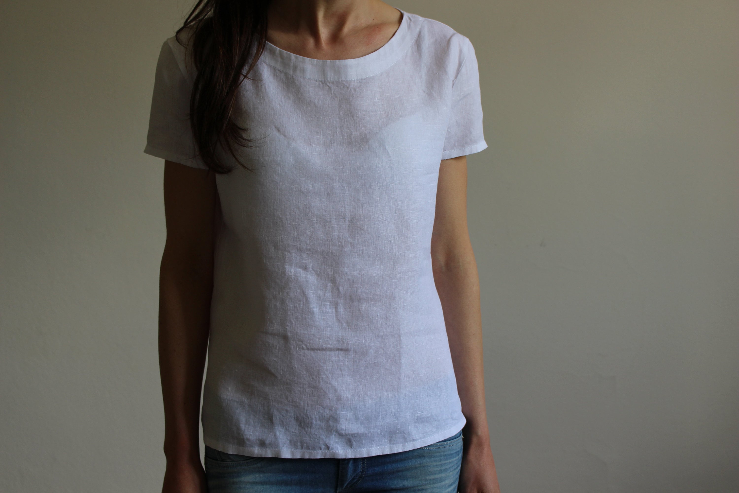 womens fitted white linen shirt