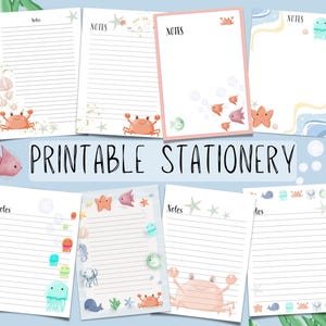 Könnte beinhalten: Druckbare Briefpapierbögen mit Meeresmotiven, darunter Illustrationen von Krabben, Quallen, Seesternen und Seepferdchen. Die Briefpapierbögen haben liniertes Papier und den Text "Notes" oben.