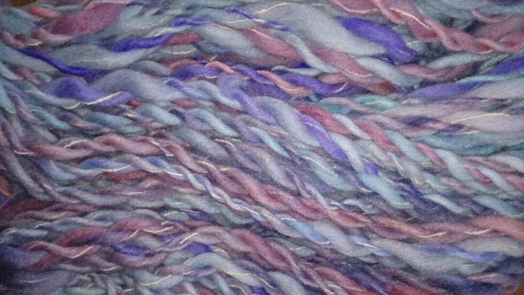 Super Bulky and Chunky Yarn. Pure Merino Wool, Handspun and Handdyed