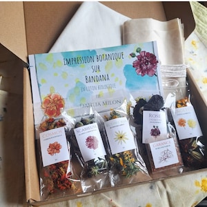 Botanical print DIY kit_ organic cotton bandana_ DIY kit_ eco-print_ bunble dyeing_ vegetable dye kit