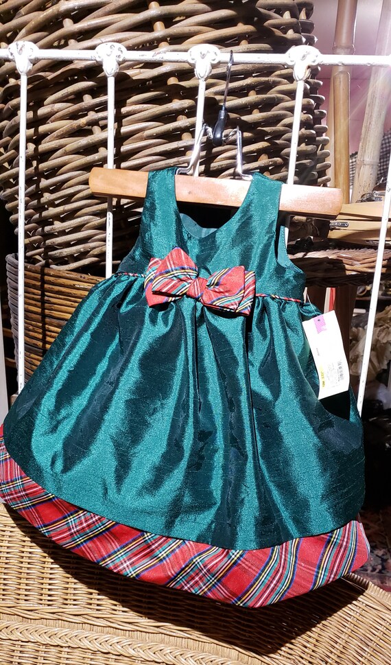 black plaid vintage holiday dresswith side bow, months. 12-18 A most adorable little girl red