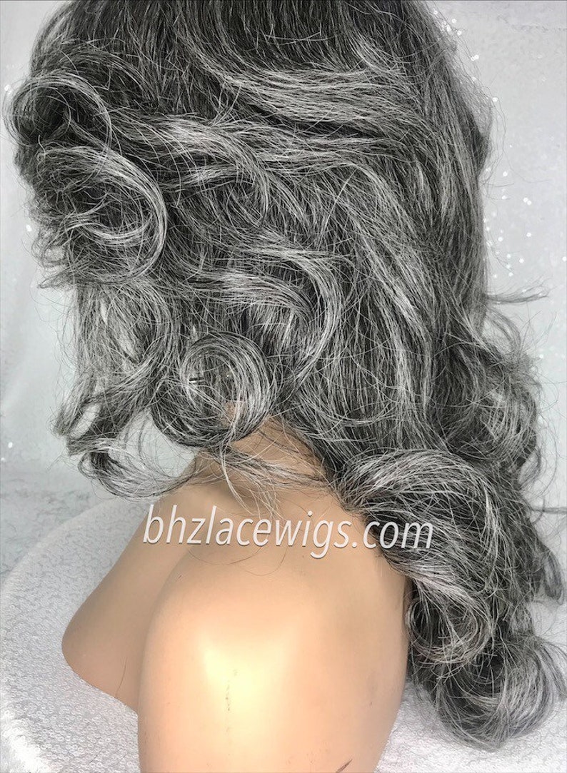 EXCLUSIVITÉ// Perruque dentelle grise tante Rochelle Perruque lace front grise Perruque superposée cheveux gris cheveux argentés Perruque sel et poivre Perruque grise cheveux longs gris image 8