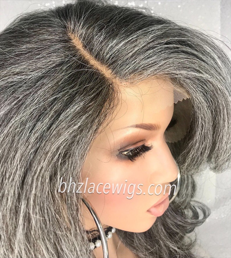 EXCLUSIVITÉ// Perruque dentelle grise tante Rochelle Perruque lace front grise Perruque superposée cheveux gris cheveux argentés Perruque sel et poivre Perruque grise cheveux longs gris image 9