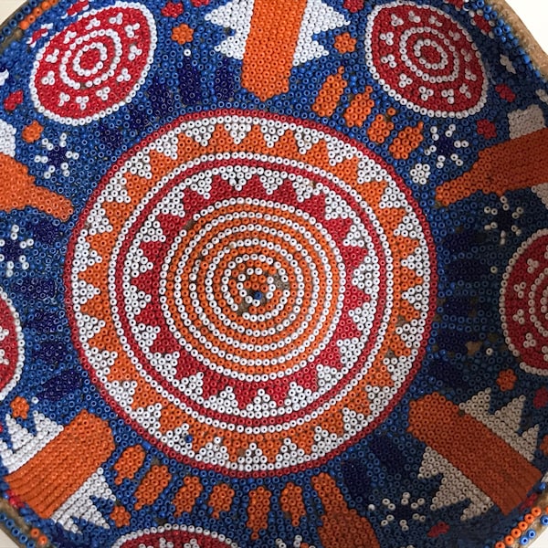 SPECIAL PRICE. Huichol beads art plate, half jicara.