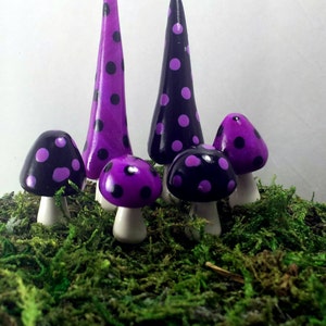 Accessoires de jardin féeriques. Champignons d'Halloween miniatures. Lot de 6.