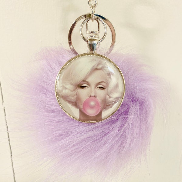 Marilyn Pom Pom Key Ring, Marilyn Monroe Bubble Gum, Movie Star Gift, Glamour Girl, Gold Keychain