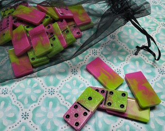 Pink And Lime Green Dominoes Set