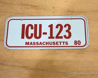 Novelty VTG Bike Souvenir License Plate White Massachusetts 1980s ICU-123 Metal