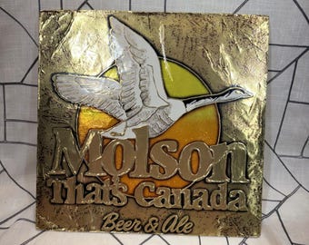 Letrero de cerveza Molson de 12.5 x 12.5 pulgadas, dorado, estilo vintage, con estampado de Canada Goose y lámina repujada. Decoración para bar.