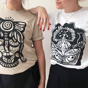 T-shirt bawełniany z nadrukiem sitodrukowym i czarnym motywem | Wysokiej jakości koszulka artystyczna