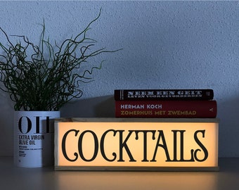 Cocktails lightbox - cocktails sign - bar decoration - lighted sign cocktails - retro sign