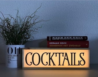 Cocktails lightbox - cocktails sign - bar decoration - lighted sign cocktails - retro sign