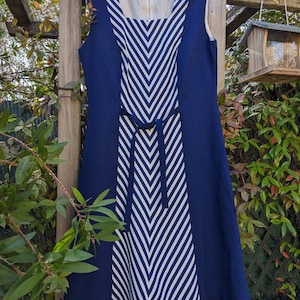 Vintage blue and white dress short sleeves