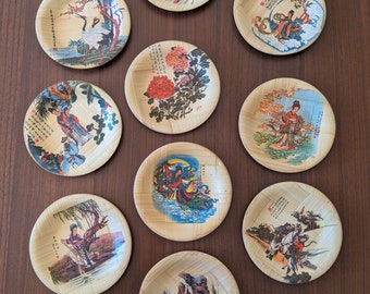 lot de 10 coupelles/ dessous de verres asiatiques en bamboo.