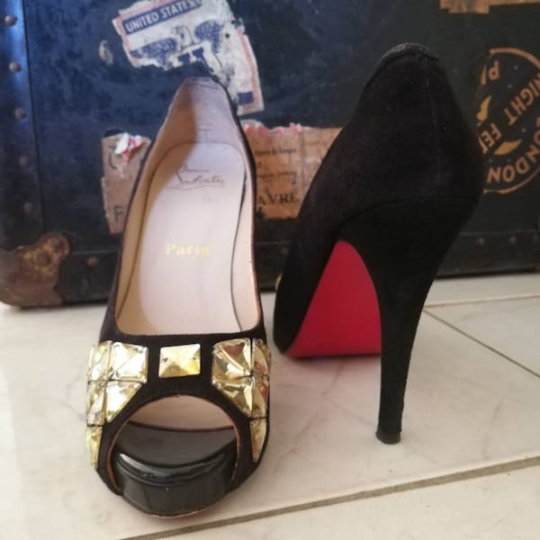 Authentiques souliers open toe Christian Louboutin en daim noir et gros strass 38 FR