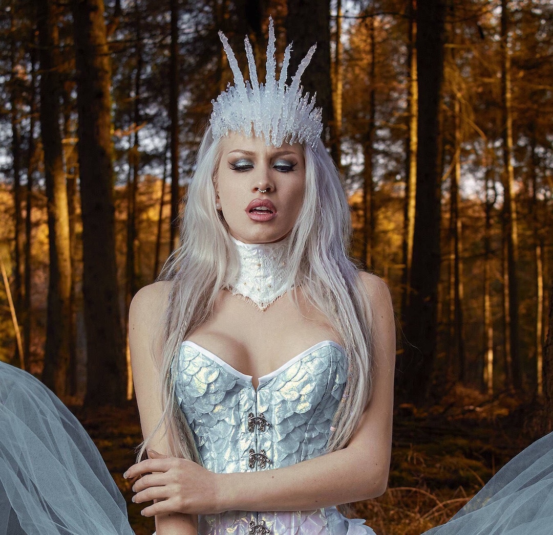 Ice fancy dress deals