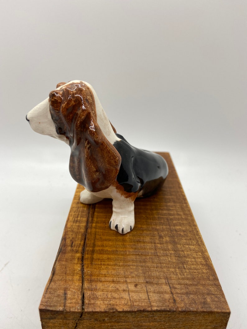 Basset Hound Dog porcelain or ceramic figure marked Jane Collection CA 9 image 2