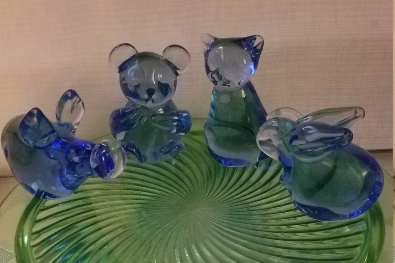 Creative Fine Art Gallery Blue glass, five, Aardvark, Rabbit, Bear & Cat, Elephant Glass Figurines, Excellent condition, vintage image 10