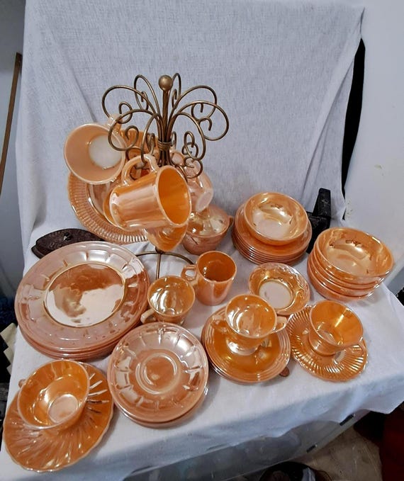 Fire-king&termocrisa Peach Luster Dinnerware Designs. Retro
