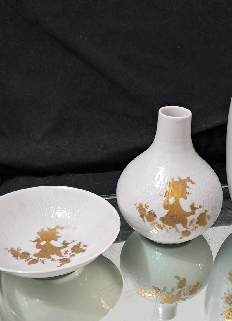 #etsy shop:Rosenthal Germany,Bjorn Wiinblad vases https://etsy.me/3R40DIL #primavera #quatrecouleurs #studioline #germany #rosenthal #bonechina #porcelain #goldpainting #bjornwiinblad dwedgecreations.etsy.com #goldbirds #goldfans #rosenthalvase #orientaldancing #art