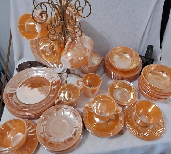 Fire-king&termocrisa Peach Luster Dinnerware Designs. Retro