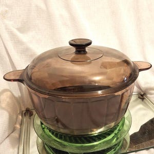 Vintage Vision Ware Glass Roaster ribbed interior w/ Lid, Brown Tint Teflon base, Made in France, Corningware lg 14-1/2 length from handles