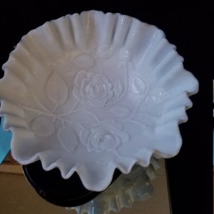 Imperial Milk Glass Bowl with embossed stemmed Roses, Leaves, Wavy ruffled edges sides, Imperial mark on bottom: G with Arrow ↔, vintage
