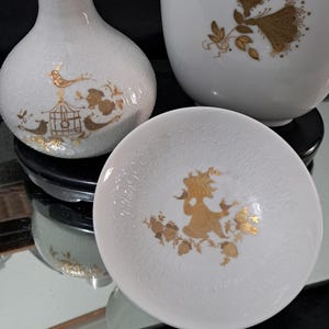 #etsy shop:Rosenthal Germany,Bjorn Wiinblad vases https://etsy.me/3R40DIL #primavera #quatrecouleurs #studioline #germany #rosenthal #bonechina #porcelain #goldpainting #bjornwiinblad dwedgecreations.etsy.com #goldbirds #goldfans #rosenthalvase #orientaldancing #art