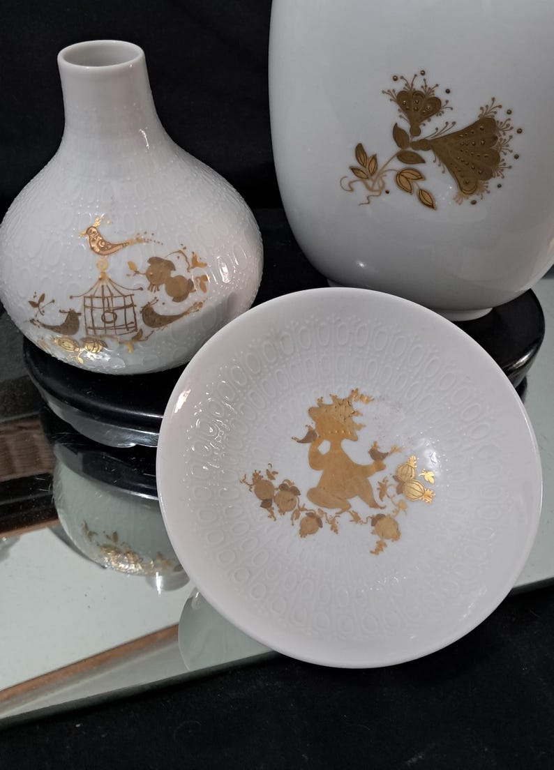 #etsy shop:Rosenthal Germany,Bjorn Wiinblad vases https://etsy.me/3R40DIL #primavera #quatrecouleurs #studioline #germany #rosenthal #bonechina #porcelain #goldpainting #bjornwiinblad dwedgecreations.etsy.com #goldbirds #goldfans #rosenthalvase #orientaldancing #art