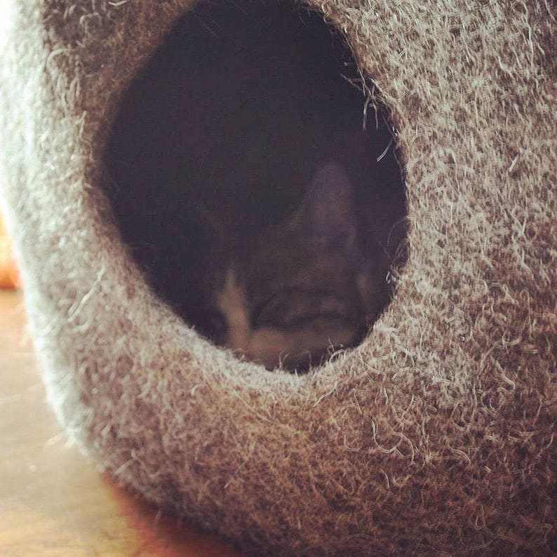cat bed cave natural beige, cosy nest for pet, made in Italy by artisan, the perfect gift for your cat