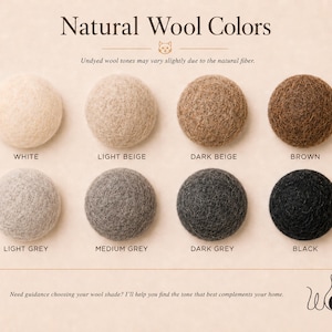 K&ouml;nnte beinhalten: Ein Bild mit acht Naturwollfarben: Wei&szlig;, Hellbeige, Dunkelbeige, Braun, Hellgrau, Mittelgrau, Dunkelgrau und Schwarz. Der Text "Natural Wool Colors" steht oben, mit dem Markennamen "Wooly Cat Caves" unten.