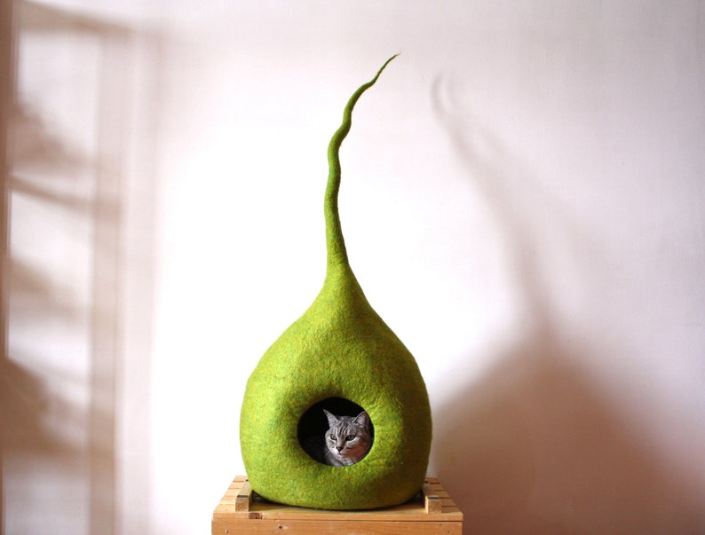 cat bed green wool handmade