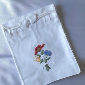 Joli sac à cordon en coton brodé