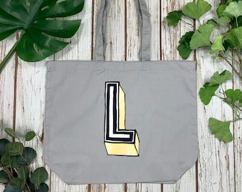 Große Tragetasche aus Bio-Baumwolle. Personalisierte Alphabet Initial Maxi Shopper 'Juniper Red' Schrift