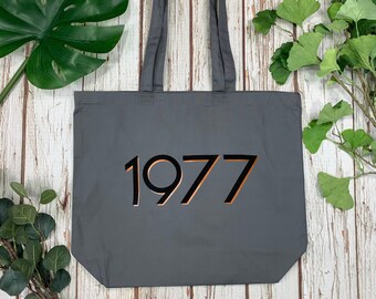 Graue Bio-Baumwolle Große Einkaufstasche - Jahr. Kupfer und schwarze Initiale personalisierte Tasche. Branson Schriftart