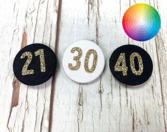Glitzer Stoff Geburtstagsapplikationen large 38 mm. 20, 21, 25, 30, 40, 50, 60, 70, 80, 90, 100 Jahre Schwarz, Weiß und Gold. Button Pin beliebige Zahlen